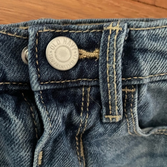 Old Navy Jean shorts toddler size 4 - Picture 3 of 5